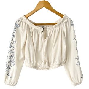 Divided Cropped Embroidery Print Top 3/4 Sleeves, Size M